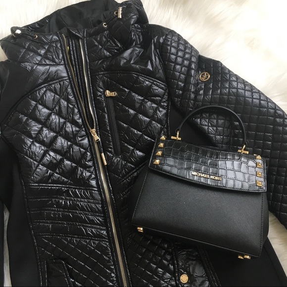 New! 😍MICHAEL KORS jacket -hood is not detachable - Picture 13 of 13